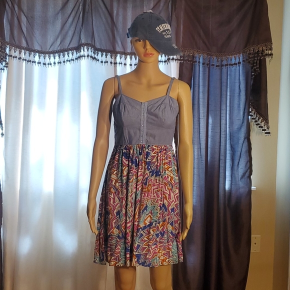 ❤️HP 08/14. Denim top corset & geometric Sundress - Picture 4 of 12